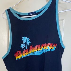 Size estimated M Men’s tank